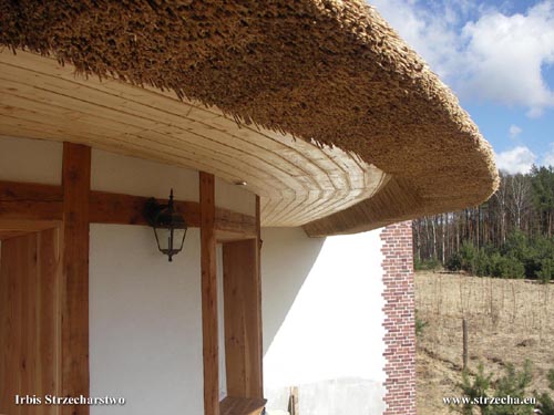 podbitka na dachu w kształcie stożka - strzecha Irbis